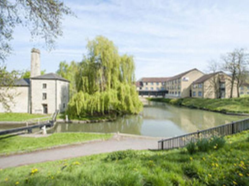 Travelodge Bath Waterside Exteriör bild