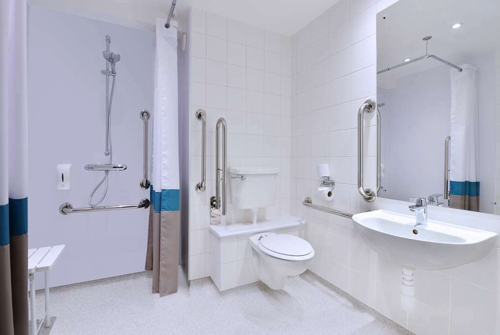 Travelodge Bath Waterside Rum bild