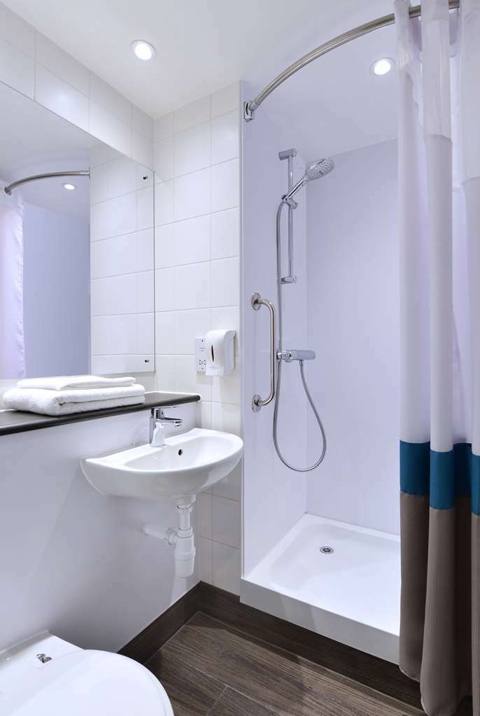 Travelodge Bath Waterside Rum bild